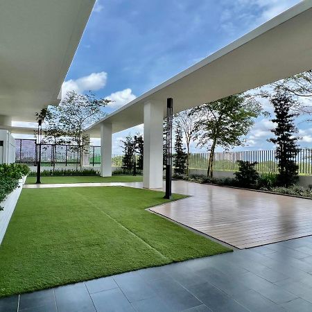 Royale Cottage Midvalley Netflix Pools 4 Pax ジョホールバル エクステリア 写真