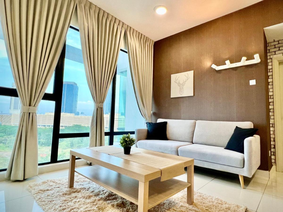 Royale Cottage Midvalley Netflix Pools 4 Pax ジョホールバル エクステリア 写真