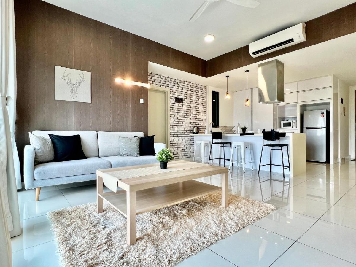 Royale Cottage Midvalley Netflix Pools 4 Pax ジョホールバル エクステリア 写真