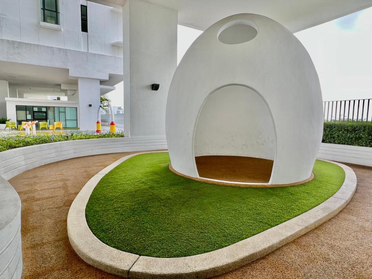 Royale Cottage Midvalley Netflix Pools 4 Pax ジョホールバル エクステリア 写真